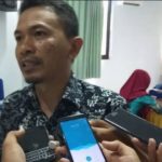 Hasdaris menyebutkan, Pertambahan DPT dan wajib pilih sebanyak 1600 Orang. Angka tersebut berdasarkan pemantauan KPU Mamuju. Asdaris mengatakan, masalah yang ditemukan pada Petugas Pemutakhiran Data Pemilih (Pantarlih) disebabkan ada sebagian masyarakat sulit ditemui dalam proses pendataan.