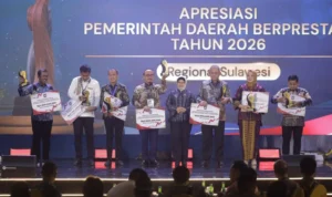 Sulbar sabet penghargaan penurunan pengangguran tingkat regional oleh kemendagri.