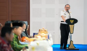 gubernur-sulbar-suhardi-duka-evaluasi-ekonomi
