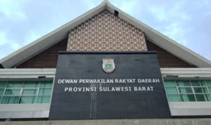 gedung-dprd-sulbar-tuntaskan-temuan-bpk