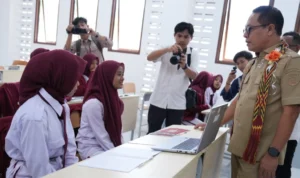 sekda-sulbar-tinjau-sekolah-rakyat